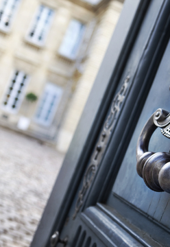 Estate Agents & AML: Knock Knock Who’s There?